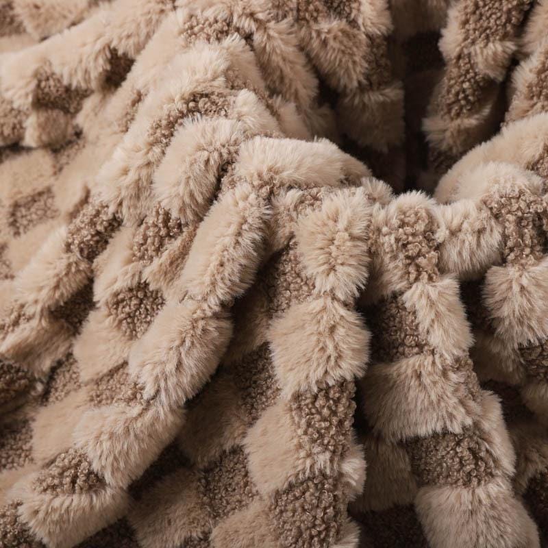 Teddy Faux Rabbit Fur Fabric: Plush Cosplay Costume Material (63")