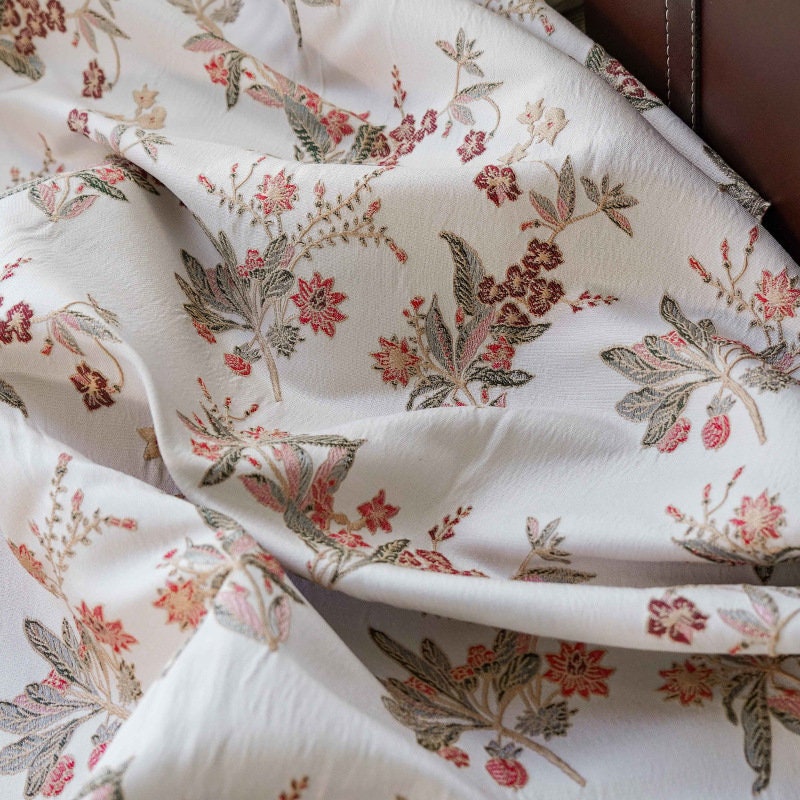 Jacquard Flower Upholstery Fabric: Gold Embossed 3D Classical Design