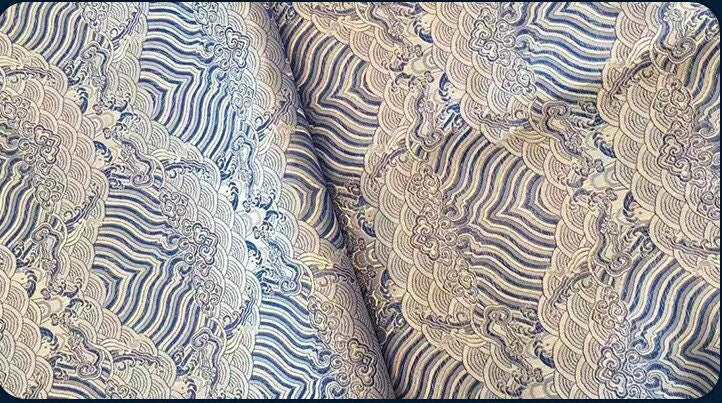 Tissu brocart de soie et rayonne à motif vagues océaniques - 150 cm de large