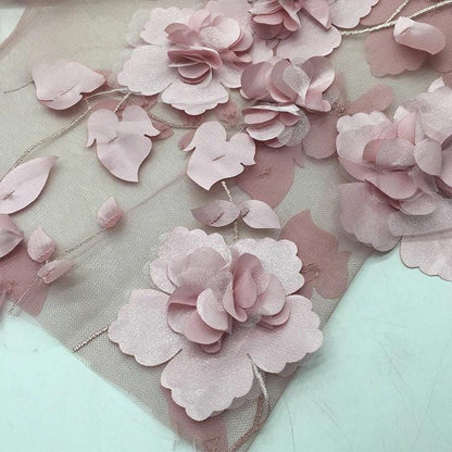 Tissu en maille brodée de fleurs ���� Voile de mariée orné de perles 3D, par Th