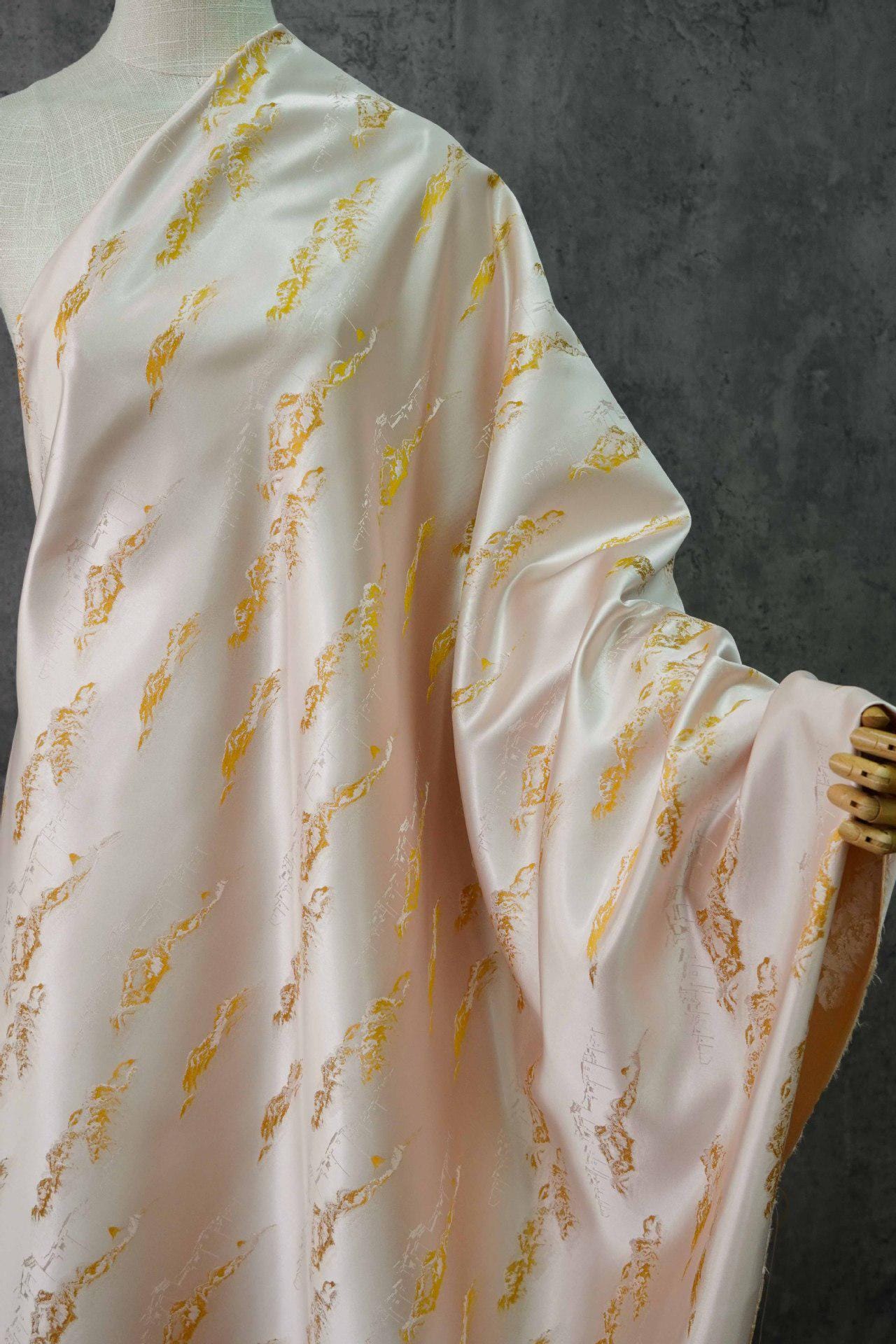 Gold Thread Jacquard Fabric: Pavilion 3D Upholstery & Costume Fabric