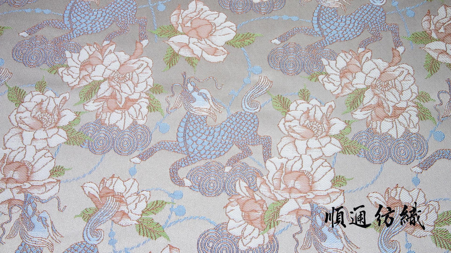 Tissu brocart pivoine Kirin : mélange de soie à motifs floraux chinois (au mètre)
