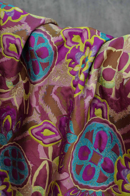 Tissu jacquard gaufré : brocart floral géométrique abstrait, 150 cm de large