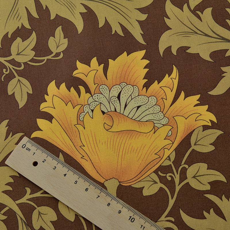 Tissu en coton style William Morris : imprimé Strawberry Thief