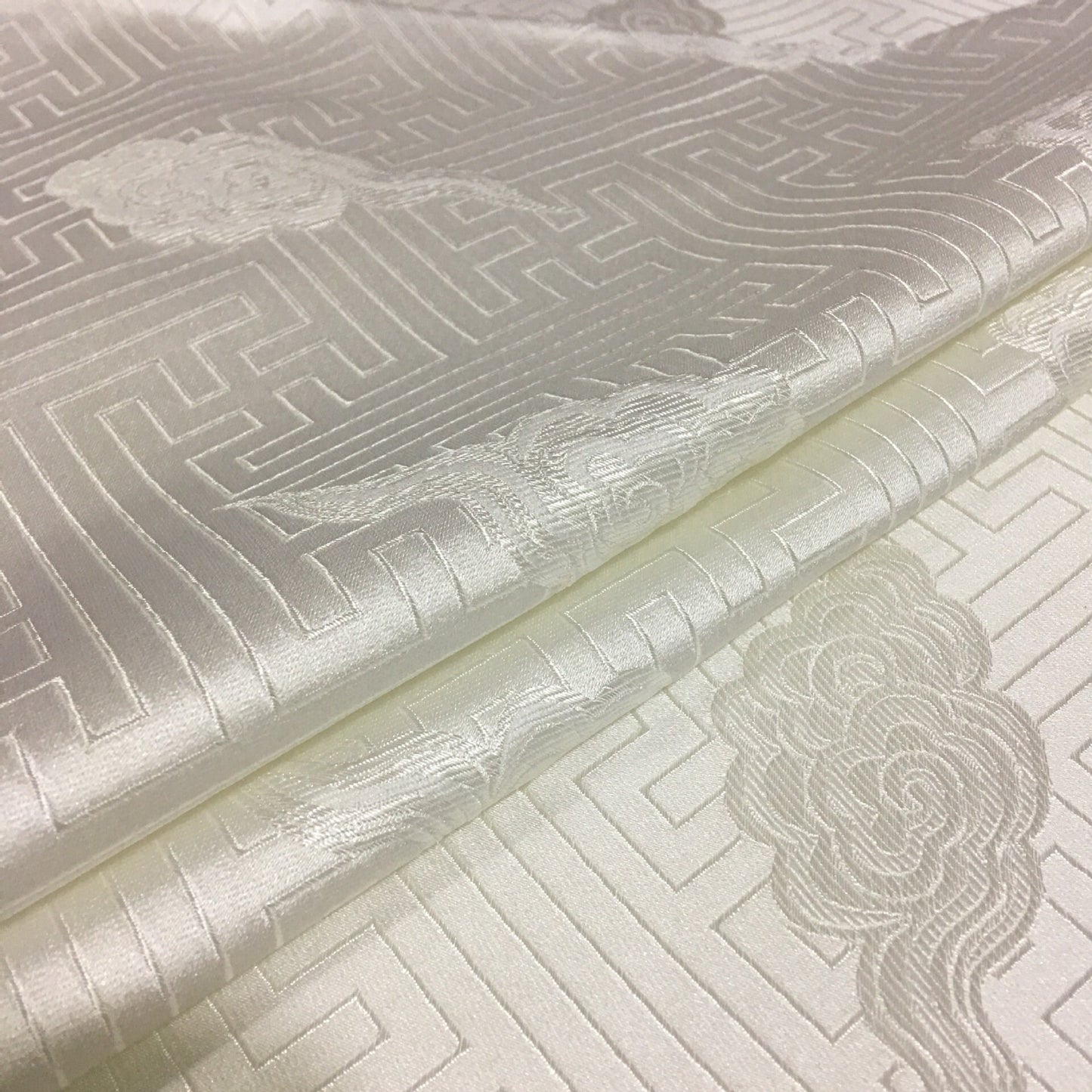 Cloud Brocade Fabric: Jacquard Sewing Upholstery, Costume Dress (By The Meter)