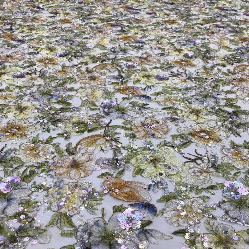 Tissu à sequins brodé de roses : Polyester à motifs floraux colorés