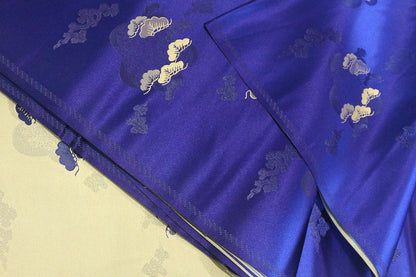 Tissu brocart tissé Nishijin : Tissu d'ameublement à motifs floraux en fil d'or
