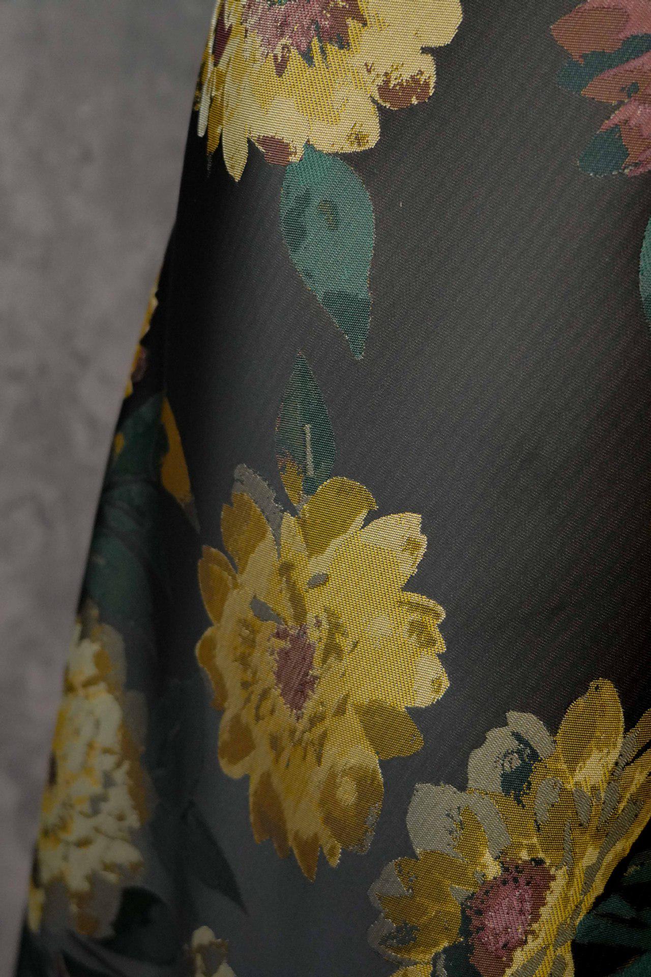 Peony Flower Jacquard Fabric: Retro Style Upholstery & Sewing (60"W)