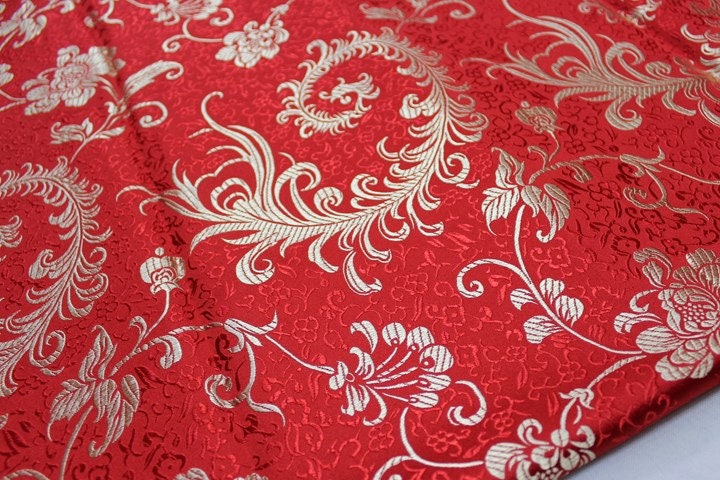 Tissu brocart à motif de queue de phénix rouge : coussin Cheongsam de 150 cm de large