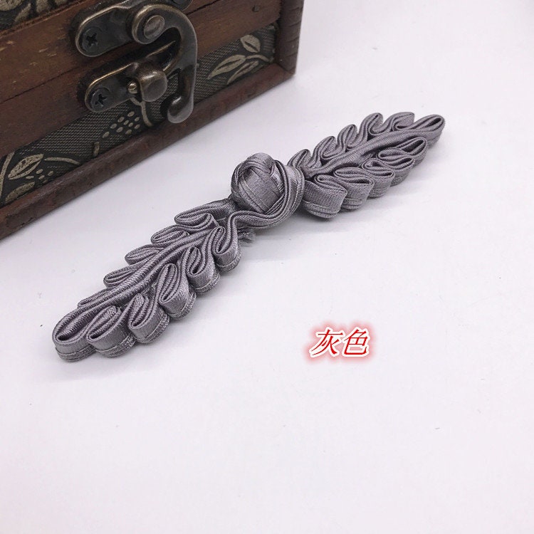 Handmade Satin Leaf Sewing Frog Closures: Cheongsam Knot Buttons