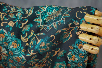 Jacquard floral irisé de luxe avec fils d'or ��� Mode et artisanat Fabr"Large