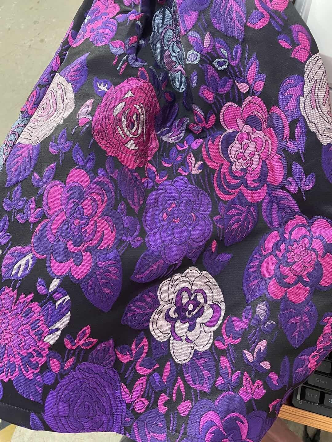 Tissu jacquard brocart à motif floral : style palais rétro, largeur 142 cm