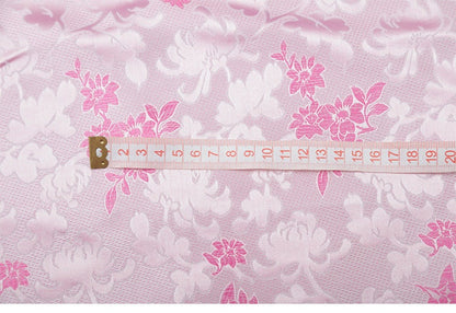 Tissu brocart à motifs floraux : rose et lilas, pour ameublement, costumes et décoration - 89 cm de large