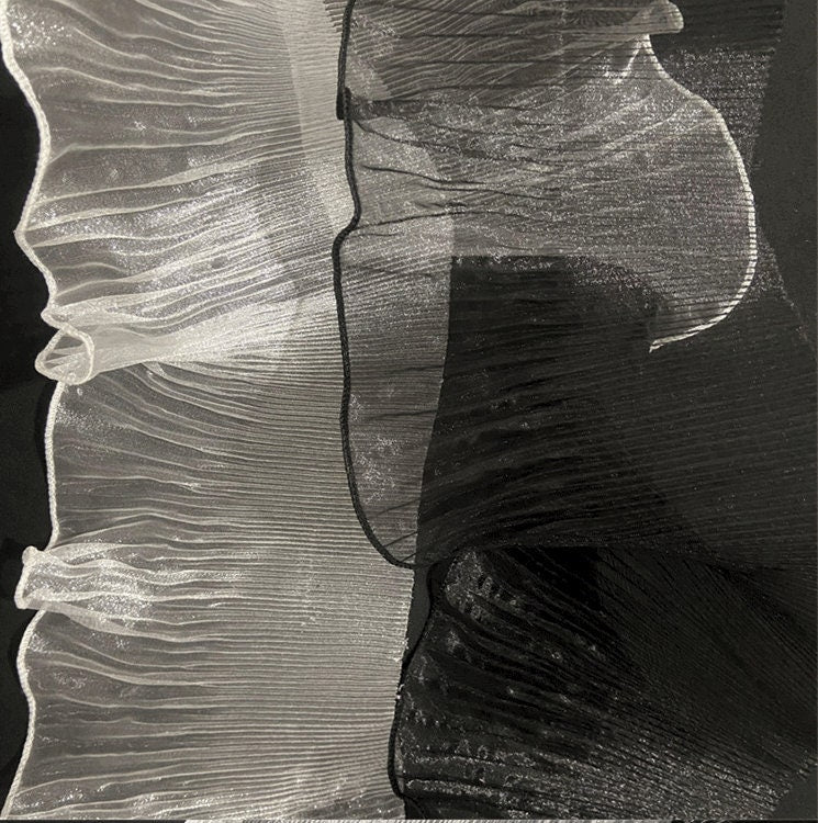Two-Toned Ruffle Organza Fabric: 3D Folds, 15cm Wide