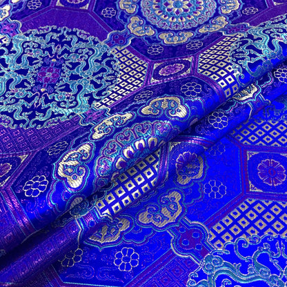 Tissu brodé Thangka : Mélange de soie et rayonne de bon augure, 75 cm de large, vendu au mètre