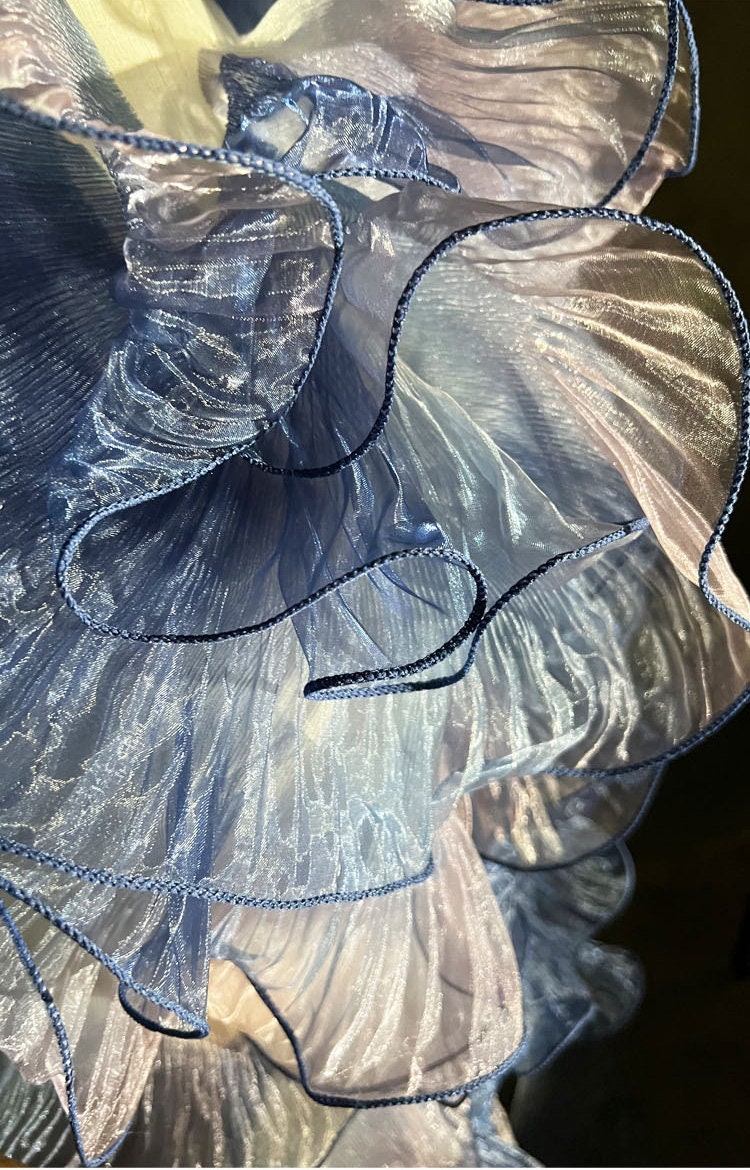 Two-Toned Ruffle Organza Fabric: 3D Folds, 15cm Wide