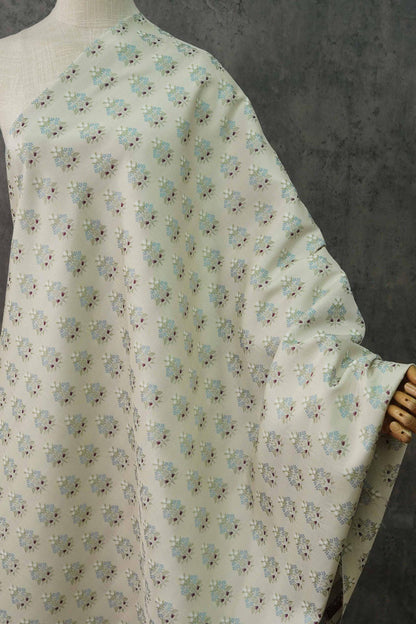 Circular Bouquet Jacquard Woven Fabric: 3D Embossed Floral Upholstery, Costume, Sewing DIY - 63"W
