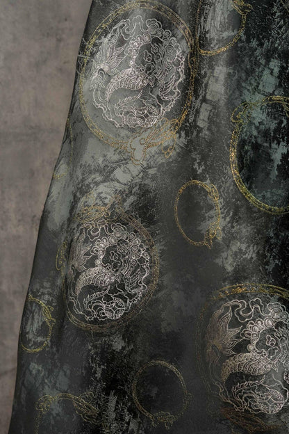 Tissu brocart Nishijin Ori : motif pavillon japonais, 152 cm de large, mélange de rayonne