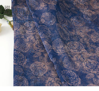 Tissu en rayonne et soie à motif floral rose - Textile imprimé doux, 140 cm de large