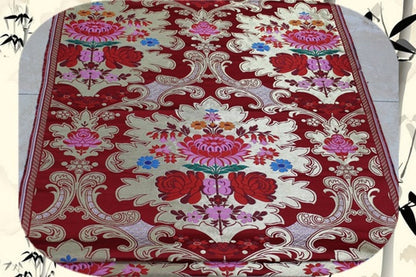 Tissu brocart de soie rouge : motif floral pivoine, 74 cm de large