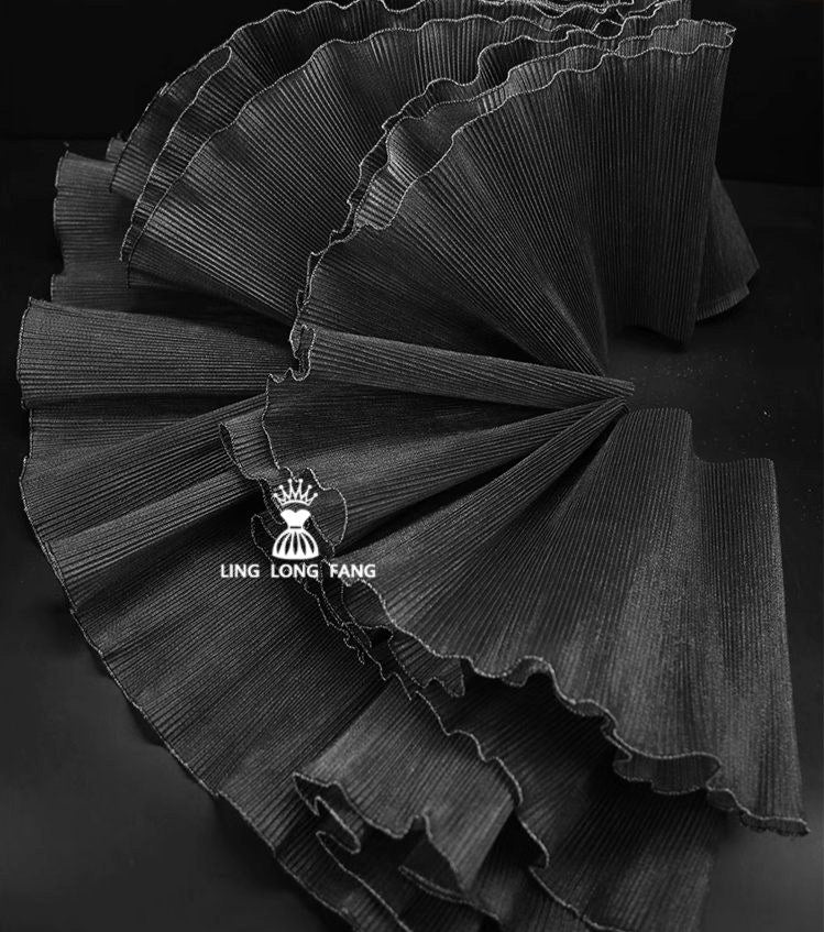 Metallic Luster Organza Lace: 3D Ruffle Designer Fabric, 27cm Wide