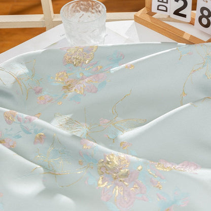 Tissu jacquard papillon à fil doré : texture 3D, largeur 142 cm
