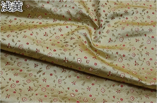 Tissu brocart chinois à motifs floraux : mélange de soie et de rayonne, largeur 75 cm