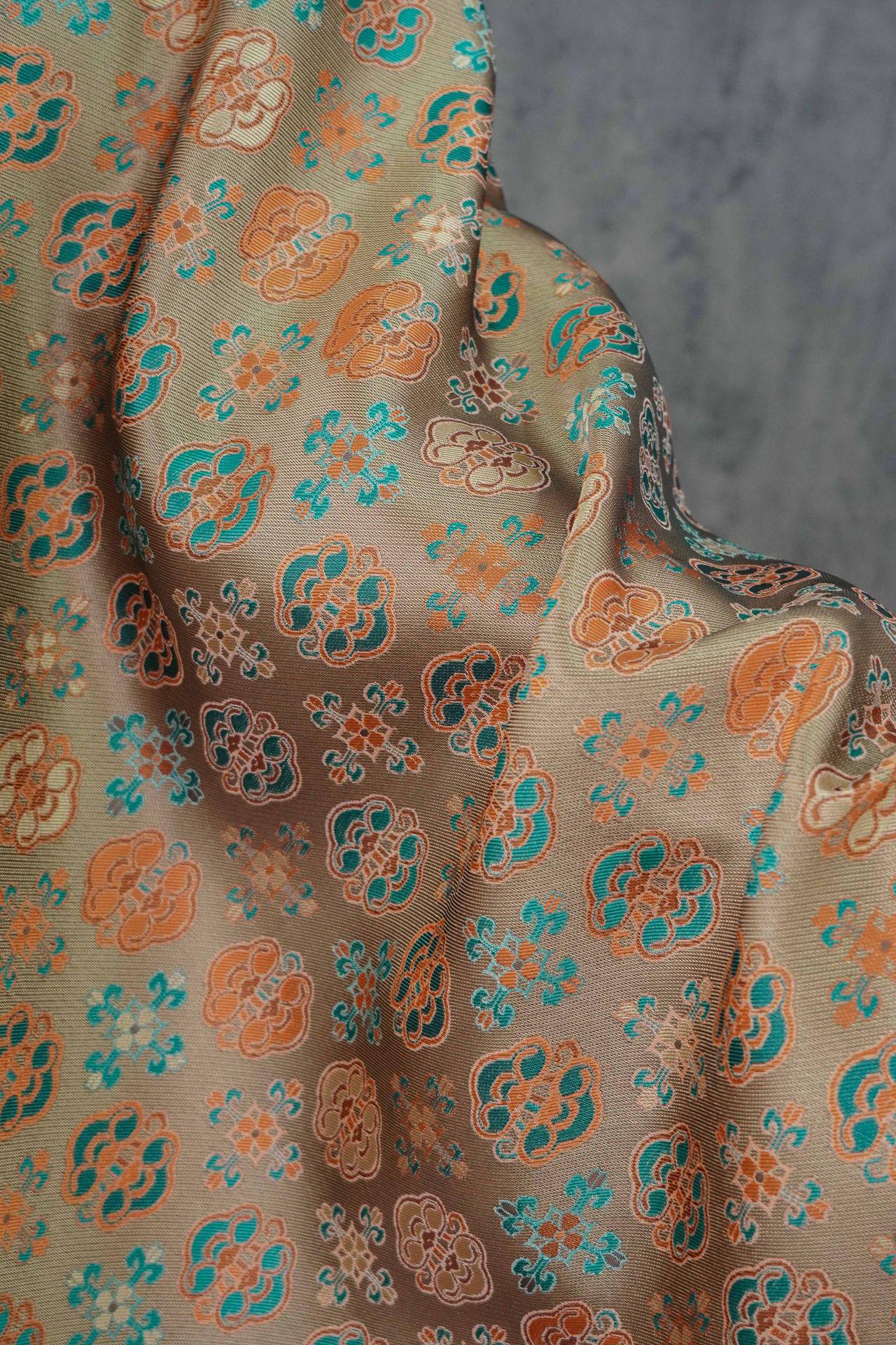 Sichuan Brocade Jacquard Fabric: Chinese Weaving for Cheongsam & Hanfu