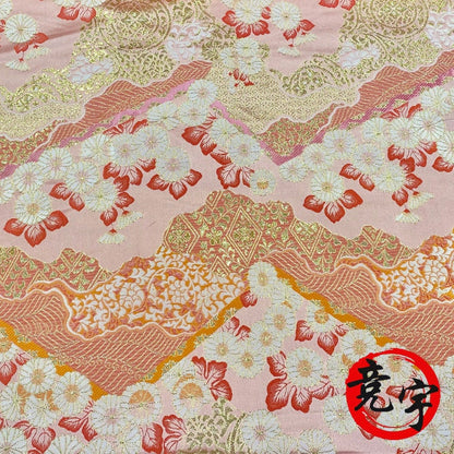 Tissu brocart de soie jacquard à motifs floraux roses Nishijin : ameublement et matelassage japonais