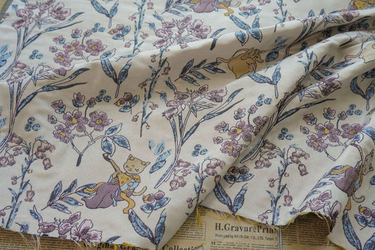 Animal Print Jacquard Fabric: Gold Thread Embossed Upholstery, Costume, Sewing (55"W)