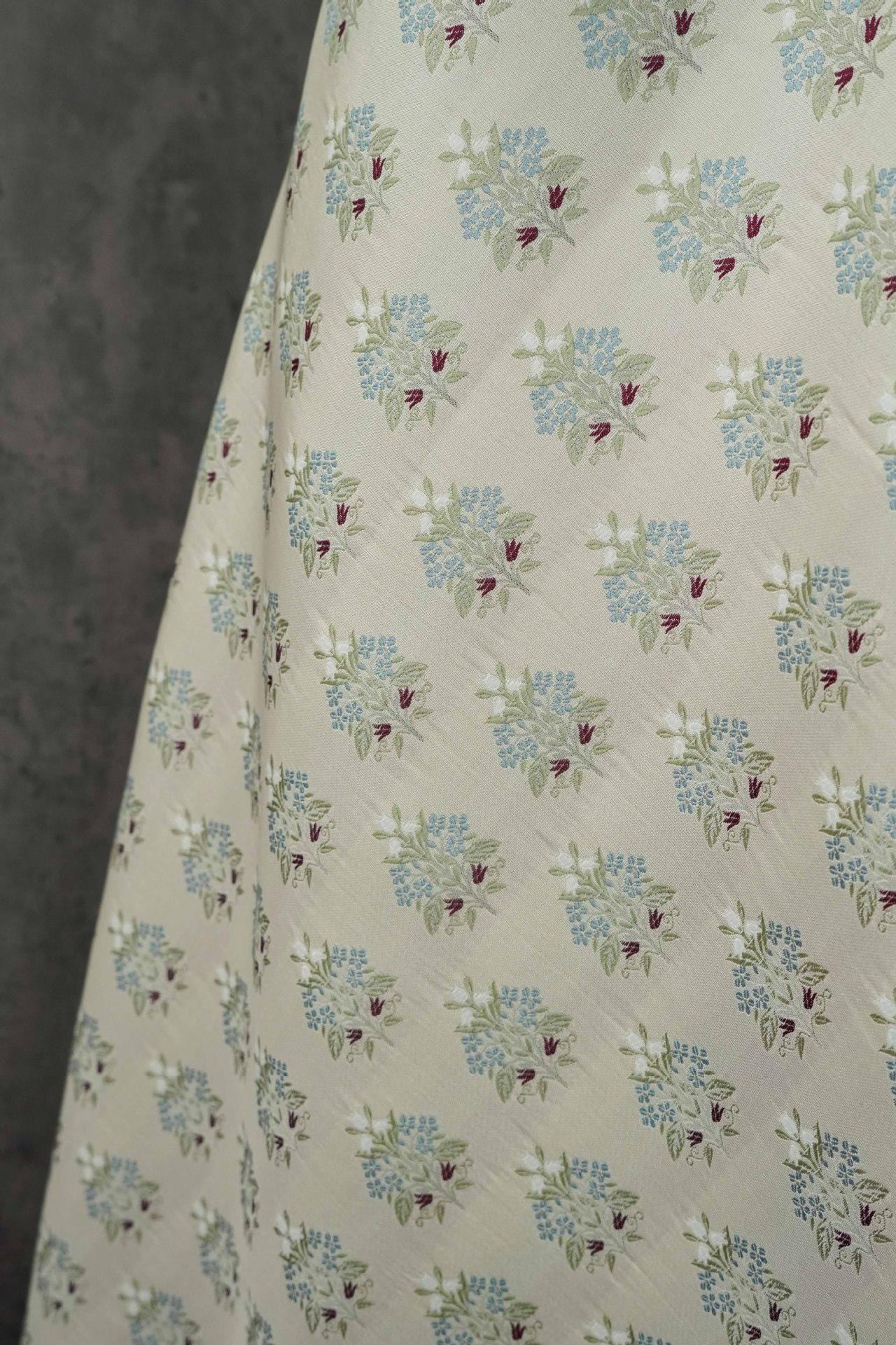 Circular Bouquet Jacquard Woven Fabric: 3D Embossed Floral Upholstery, Costume, Sewing DIY - 63"W