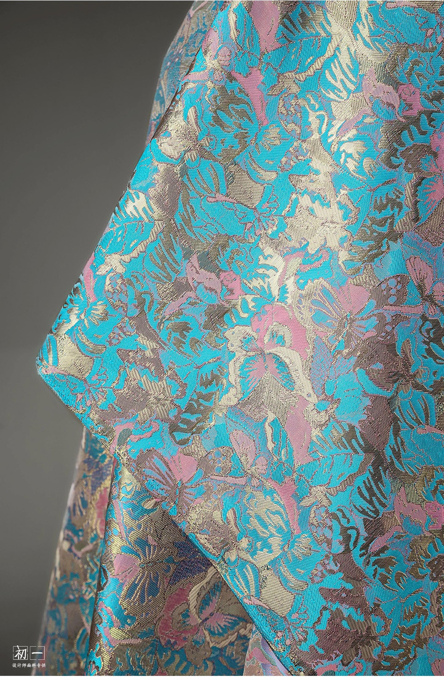 Gold Thread Jacquard Fabric: 3D Oil Painting Texture, 55" Wide