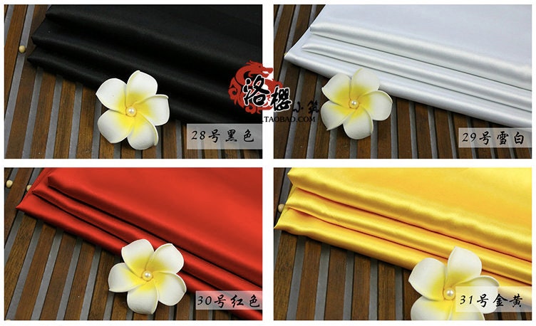 Tissu satin de soie uni : tissu de luxe pour robes de 150 cm de large