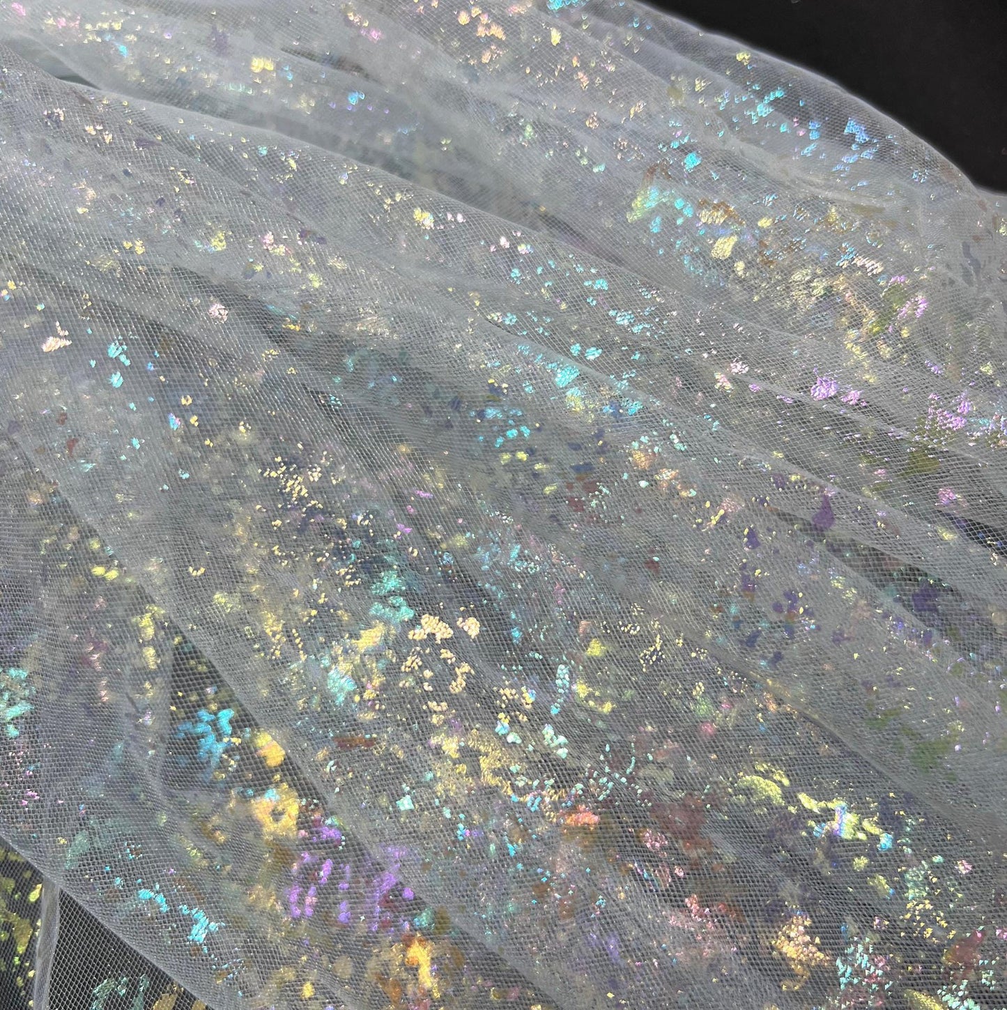 Tissu en maille holographique rigide effet sirène ��� Tulle orné de feuilles métallisées pour robes DIY et décorations de fête, vendu au ya"Large