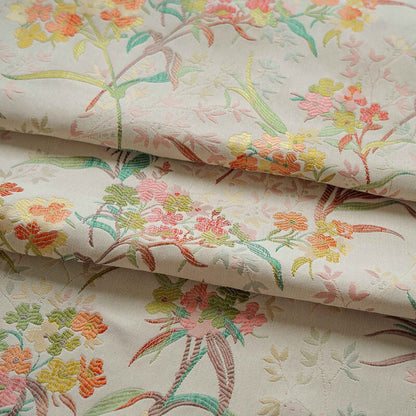 Tissu brocart de soie à motif floral : mélange polyester-rayonne de 160 cm de large