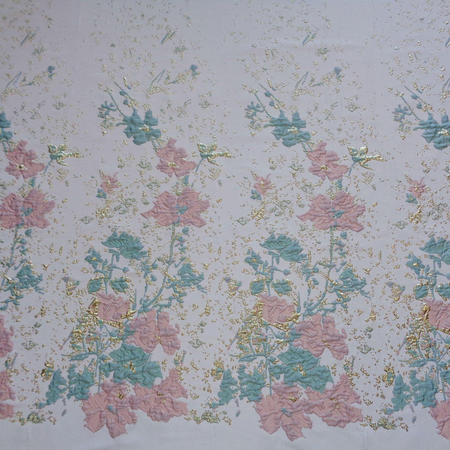 Gold Thread Jacquard Fabric: Palace Style 3D Texture, 56" Wide