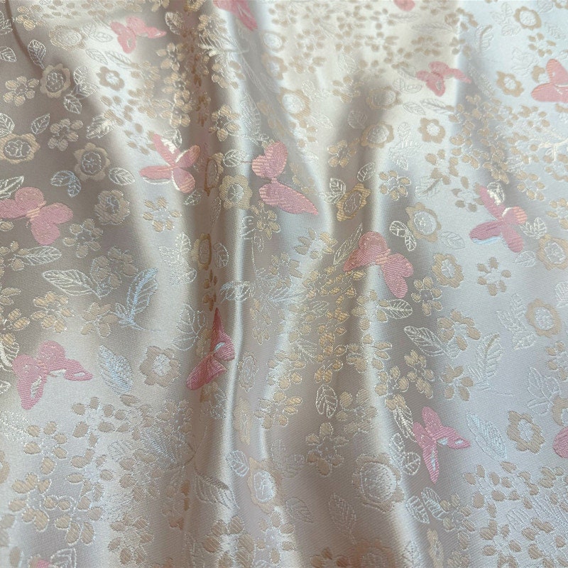 Tissu brocart jacquard à motif floral : mélange de rayonne de 150 cm de large pour la couture et le rembourrage