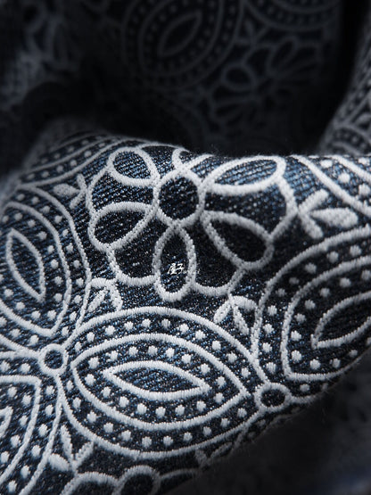 Tissu denim jacquard à motif floral : Matière première pour la couture, 145 cm