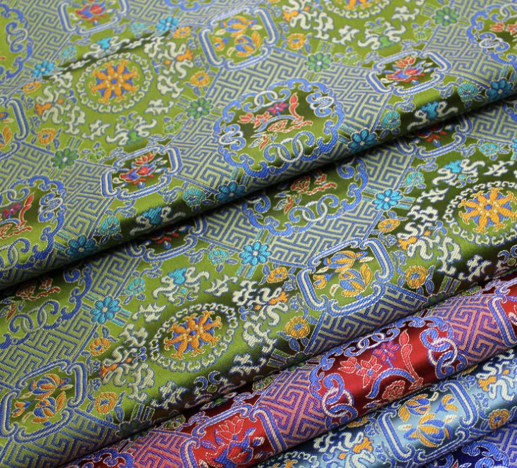Tissu brocart à motif Thangka : satin jacquard tibétain (29,5 po de largeur)