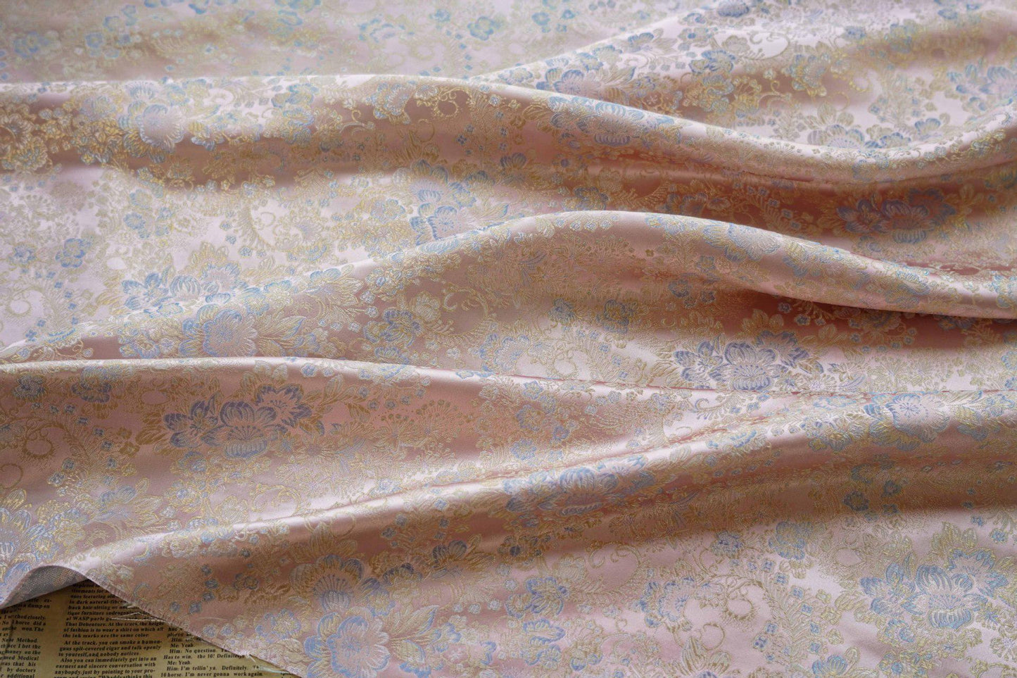Light Pink Floral Damask Brocade Fabric: 59���W Sewing Ma