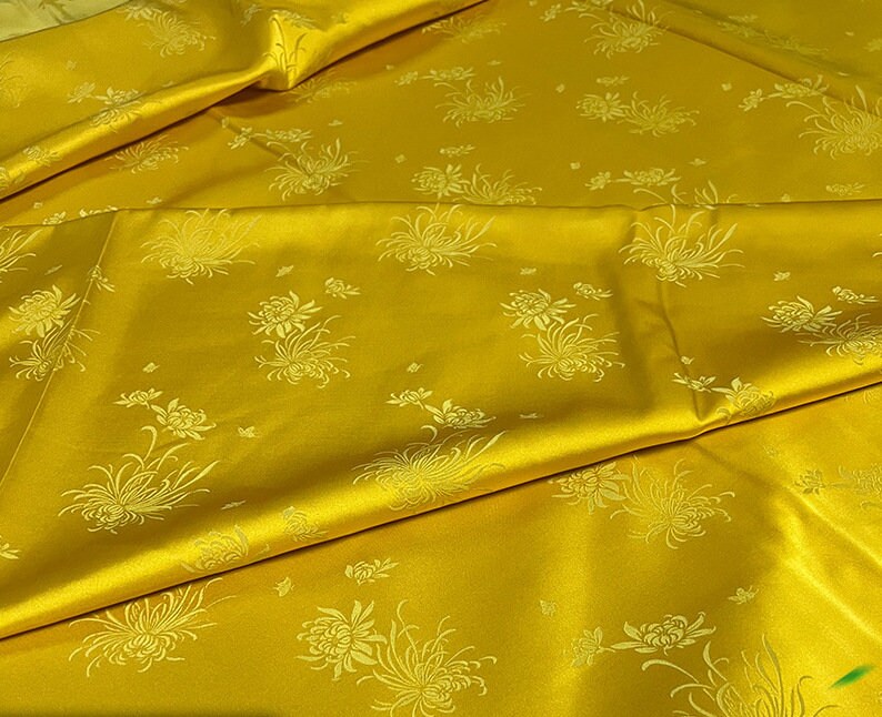 Chrysanthemum Jacquard Fabric: 50"W Chinese Antique Style