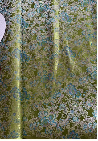 Tissu jacquard brocart vert : Satin brodé de motifs floraux et de vignes de Kuilong chinois