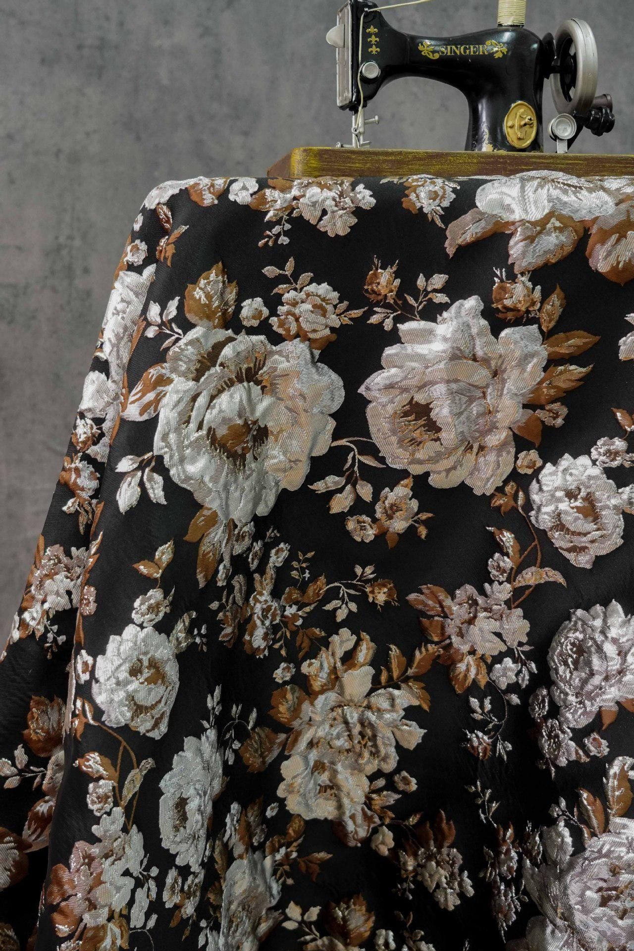 Gold Thread Floral Jacquard Fabric: 3D Texture Upholstery, 56"W