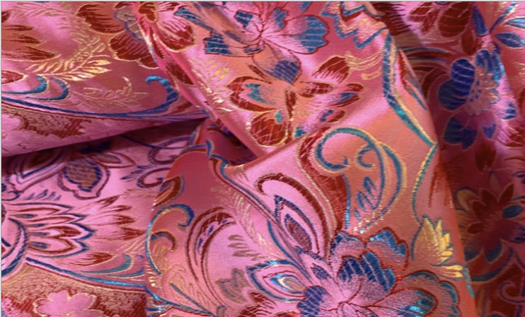 Tissu brocart de soie à motif pivoine : 45 pouces de large, tissu de couture et de matelassage chinois