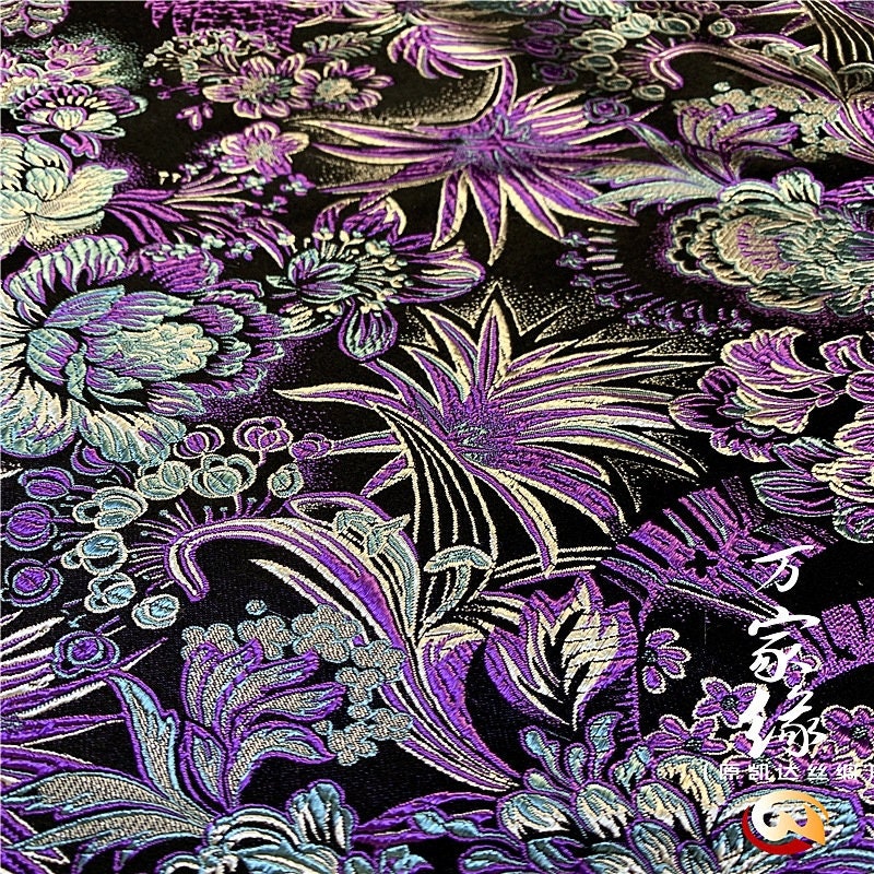 Tissu brocart de soie à motif floral : Damas de mûrier, ameublement et costumes (29,5 po L)