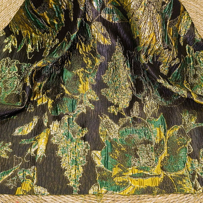 Tissu jacquard à fil doré : matériau de créateur à motif floral 3D rétro