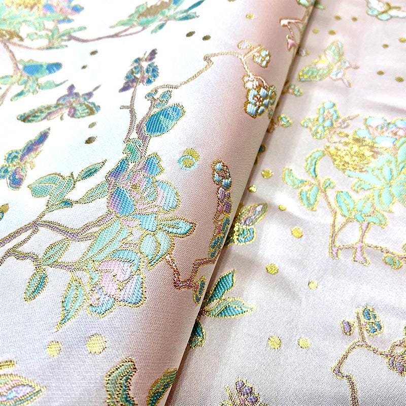 Tissu brocart papillon : Jacquard prune argenté, 150 cm de large