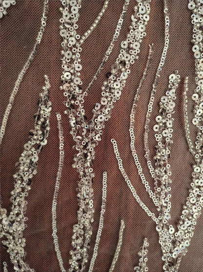 Tissu de dentelle à paillettes et perles : voile de mariée, confection de poupées, loisirs créatifs