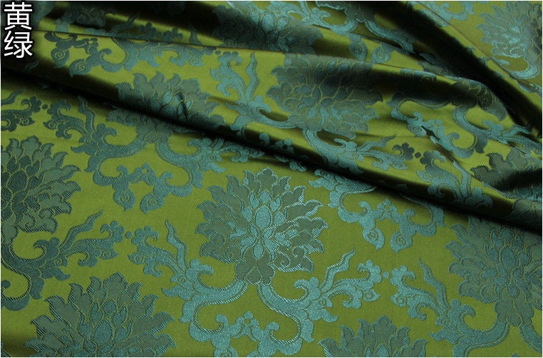 Tissu brocart de soie à motif de fleur de lotus : tapisserie pour coussin Cheongsam (29,5 po L)