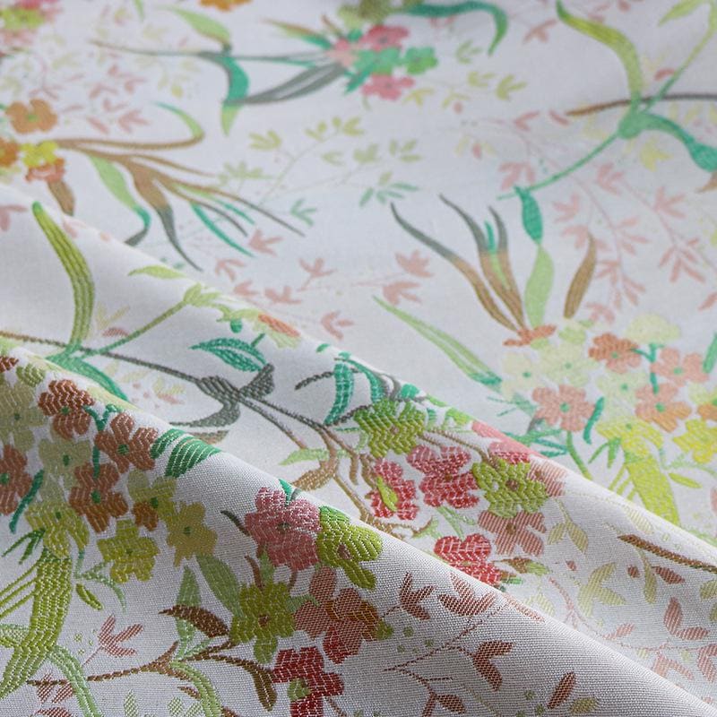 Tissu jacquard à motif floral : motif jardin printanier, 140 cm de large